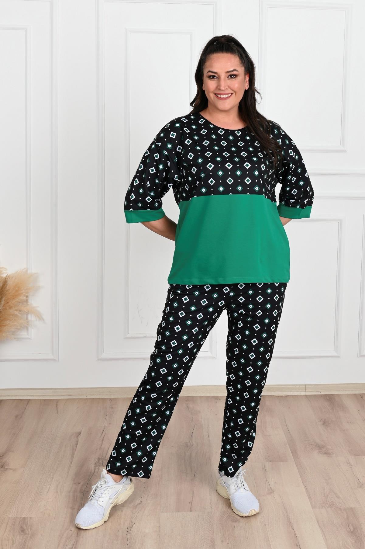 women-s-digital-printed-plus-size-tracksuit-set-3363-22-6030.jpeg